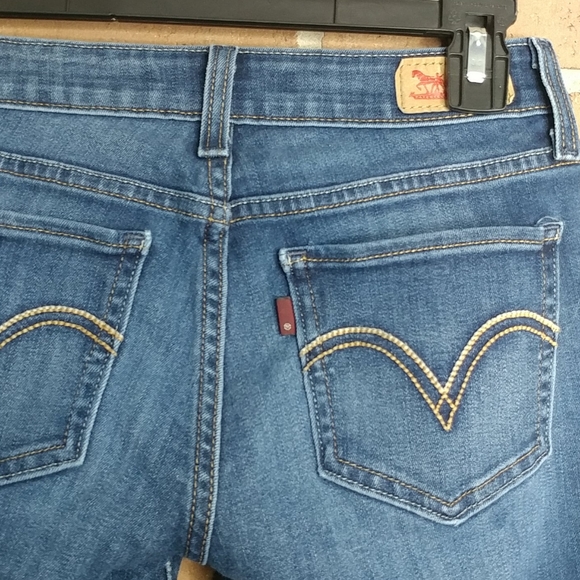 Levi's | EUC Dark Skinny Legging Jeans - Picture 4 of 4